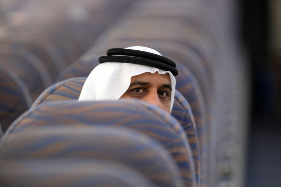 Dėl „Flydubai“ lėktuvo apšaudymo „Emirates Airlines“ sustabdė skrydžius į Bagdadą
