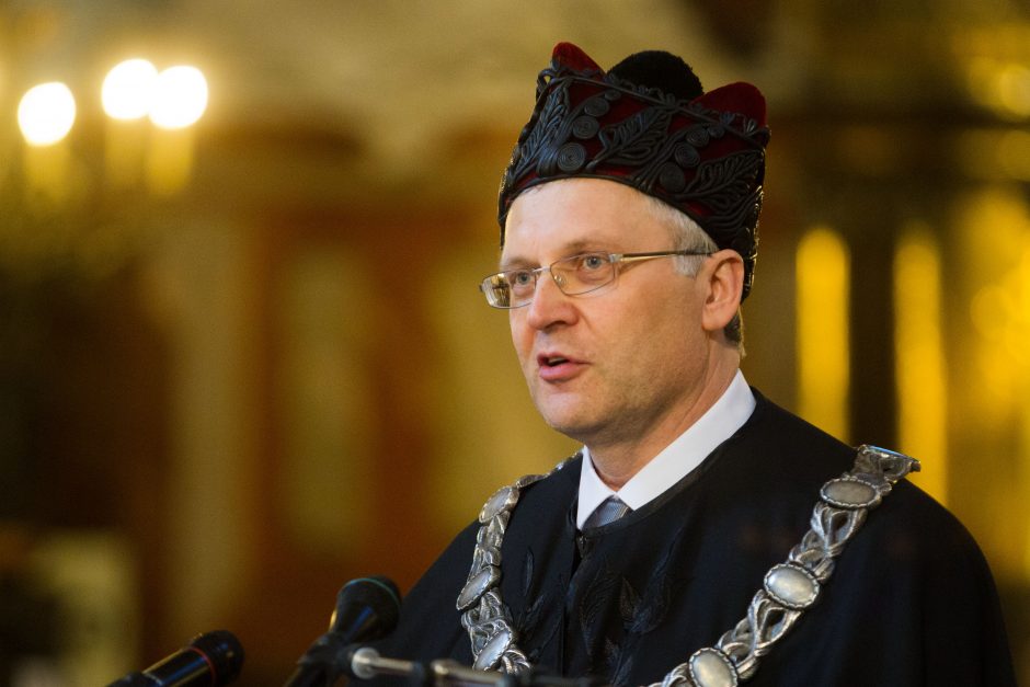 Inauguruotas naujasis Vilniaus universiteto rektorius