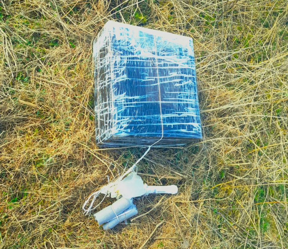 Balionu ir dronu atskraidintos baltarusiškos cigaretės kontrabandininkų nepasiekė