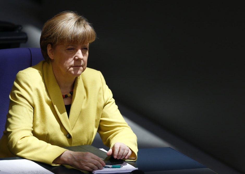 A. Merkel ragina užtikrinti B. Nemcovo žudikų atskleidimą