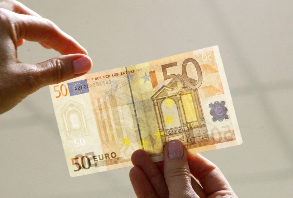 Euro kritikų gretos Lietuvoje sumažėjo