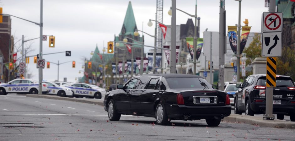 Incidentas Kanados sostinėje prie parlamento