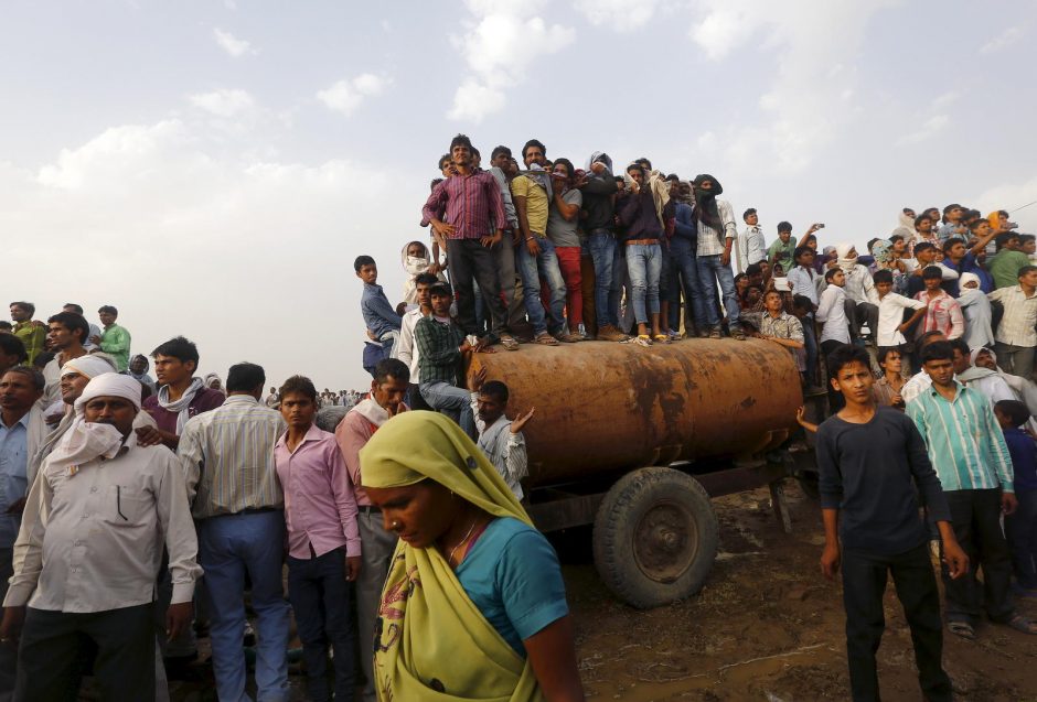 Indijoje nuo karščių mirė apie pusė tūkstančio žmonių