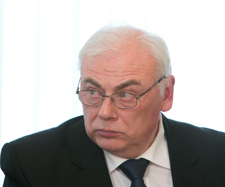 Ministras D. A. Barakauskas atsistatydinti nežada