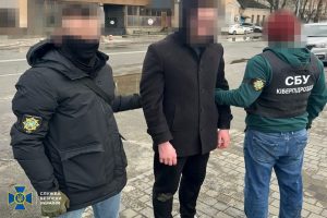 Sulaikytas 18-metis Rusijos agentas: išsinuomojo butą netoli aerodromo, kad galėtų šnipinėti