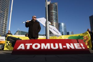 Lietuva – be savo atominės elektrinės: tik dar vieno hibridinio Kremliaus karo pasekmė?