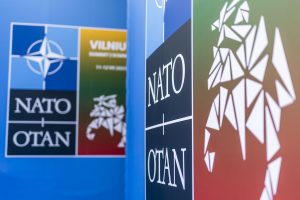 Minimas Lietuvos narystės NATO 20-metis: vyks iškilminga ceremonija, skris naikintuvai