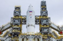 Rusija jau antrą dieną iš eilės atšaukė raketos paleidimą