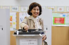Pirmąjį Šiaurės Makedonijos prezidento rinkimų turą laimėjo opozicijos kandidatė