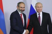 Rusija kaltina Armėniją bandant sugriauti ryšius